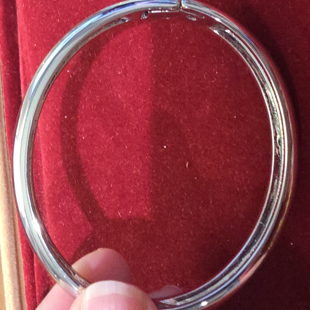 Elegant Silver Bangle Bracelet